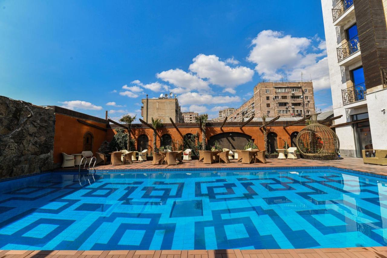 Konyak Hotel Erevan Exterior foto